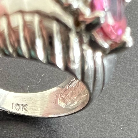 Oval light pink tourmaline with 6 round cut diamond 10k white gold ring . - Picture 8 of 8